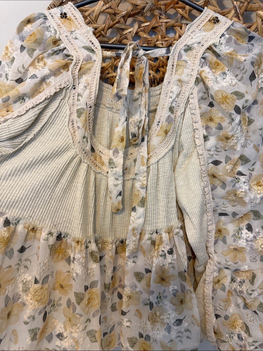 POL Floral Peasant Blouse in Cream and Yellow - Picture 11 of 16